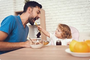 Scaun inalt Ricokids Scaun inalt pentru copii pentru copii 3 in 1 de la 6 luni Scaun de sufragerie cu centura de siguranta Cadru pliabil usor de intretinut reglabil pe inaltime Crestere cu copil Cos detasabil Roz - Img 14