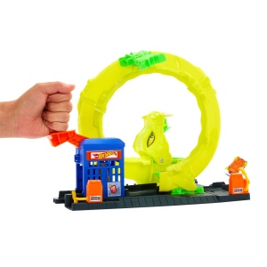 Set de joaca Hot Wheels cu serpentina, model JBM63, 2 moduri de joc, masinuta inclusa - Img 3