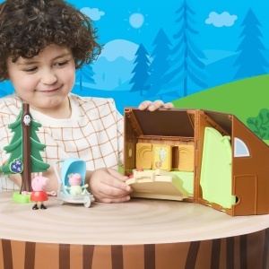 Set de Joaca Peppa Pig - Excursie la Cabana cu 2 Figurine si 6 Accesorii - Img 4