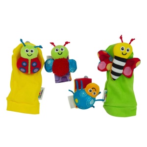 Set de jucarii senzoriale Lamaze Gardenbug LC27634 pentru bebelusi 0-6 luni cu sosete si bratari zornaitoare - Img 3