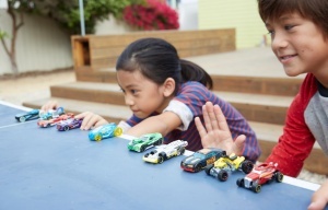 Set de Masini Hot Wheels, 5 Vehicule, Scara 164, Detalii Realiste - Img 5