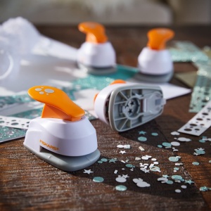Set de perforatoare pentru confetti Fiskars 105320-1001, 4 forme, portocaliu - Img 3
