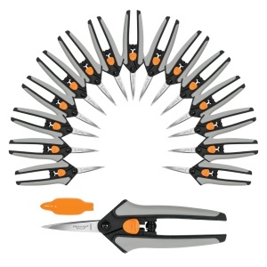 Set de unelte de gradinarit Fiskars 15 piese, cu lama din otel inoxidabil, manere ergonomice - Img 1