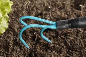 Set de unelte pentru ingrijirea solului Gardena combisystem, 36 cm, cu maner din lemn de 130 cm - Img 5