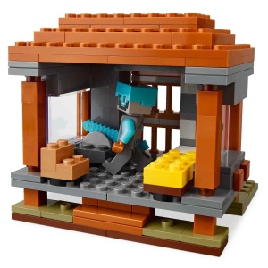 Set LEGO Minecraft - Verwuster la Postul de Plunderi - 665 piese, 4 Minifigurine - Img 4