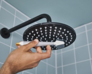 Set perii de curatare Joseph Joseph CleanTech 2-in-1 V-borsten manere antialunecare - Img 5