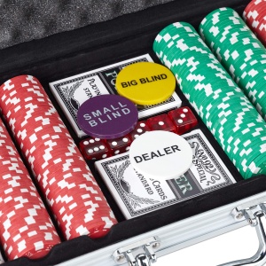 Set Poker Relaxdays cu 500 Fise, 2 Deck-uri Carti, 5 Zaruri, Aluminium - Img 6