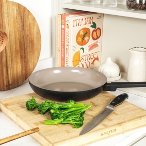 Set tigaie ceramica Salter BW12876EU7, 3 piese, 202428 cm, antiaderenta - Img 9