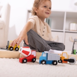 Set vehicule de constructii din lemn Melissa Doug, 7 piese, multicolor - Img 8