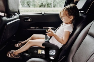 Sitzerhauser pentru copii babyGO Bursa IV, 125-150 cm, cu Isofix, gri - Img 6