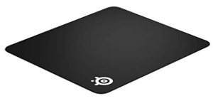 SteelSeries QcK+ - Mouse Pad pentru jocuri - Baza din tesatura antiderapanta cu fund din cauciuc - Negru (450mm x 400mm x 2mm) | Mare