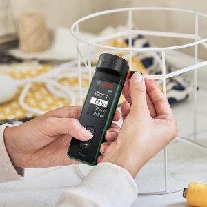 Telemetru laser Bosch Zamo de generatia a 4-a cu 3 adaptoare (masurare simpla si precisa pana la 25 m, baterii reincarcabile prin USB-C, cu interfata adaptor, intr-o cutie) - Img 8