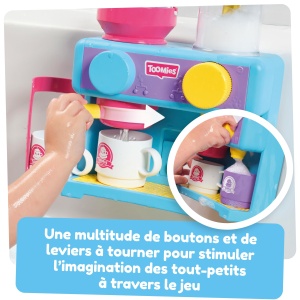 Tomy Toomie's Bath Barista - Jucarie de baie pentru bebelusi montata pe perete ca cafenea si bucatarie de joaca cu baie cu spuma pentru copii mici - Set de bucatarie: 3 cani, 1 ulcior, 1 shaker - de la 18 luni pentru fete si baieti - Img 5