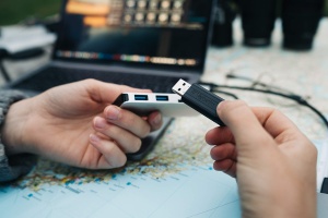 USB Stick Verbatim PinStripe 128 GB, viteza mare 3.0, negru - Img 3