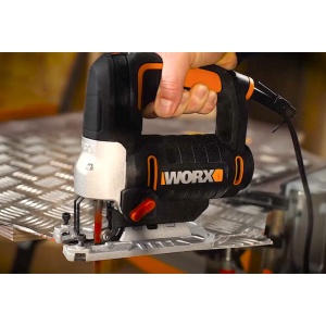 WORX WX4781 Ferastrau vertical 650W - Ferastrau pendular cu electronica de viteza pentru taierea precisa a lemnului metalului si PVC-ului - cu cutie d - Img 7