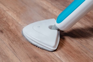 Zelmer ZST1300 - Mop cu abur, putere 1300W, gata de lucru in 20 de secunde, abur 28 g/min, recipient de apa 400 ml, tampon de curatare a covoarelor, usor si ergonomic, alb si albastru, - Img 8
