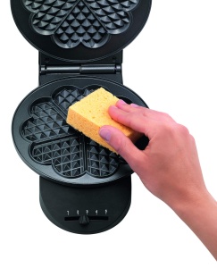 Aparat de vafe cu inima Tefal WM310D | pentru vafe in forma de inima | Bronzare continua cu control al temperaturii dupa cum se doreste | Foi acoperite antiaderente | Recipient de colectare a aluatului | Negru | 1000 W - Img 6