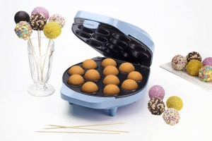 Aparat vafe Bestron pentru Cake-Pop's in design retro, Cake-Pop-Maker incl. Cake-Pop-Butler, furculita si 12 Cake-Pop-Sticks, cu acoperire antiaderenta, 700 W, Culoare: Albastru - Img 3