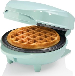 Bestron Mini aparat de vafe pentru vafe clasice, aparat mic de vafe cu acoperire antiaderenta, pentru petreceri de ziua copiilor, sarbatori de familie, Paste sau Craciun, design retro, 550 wati, culoare: Mint unico