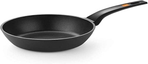 BRA Efficient | Tigaie Honda 28 cm, aluminiu turnat cu acoperire antiaderenta, potrivita pentru toate tipurile de sobe, inclusiv inductie, fara PFOA
