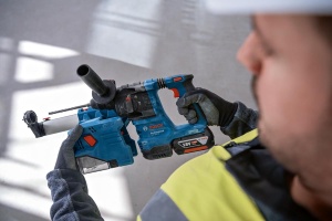 Ciocan rotopercutor Bosch Professional GBH 18V-22, 18V, 2x 4.0Ah, cu incarcator rapid - Img 5
