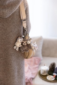 Clei de rucsac NICI Eleni Snowbell 10cm - alb - Plus moale pentru copii si adulti - Img 4