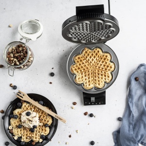 Cloer 180 Fier de vafe pentru o vafa cu inima, 930 W, dimensiune vafe 16 cm, placi grele de copt, semnal optic si acustic, metal, negru - Img 8