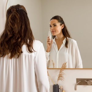 Dispozitiv Anti-Aging Silkn FaceTite Essential, Fara Cablu, Include Ser Hialuronic - Img 5