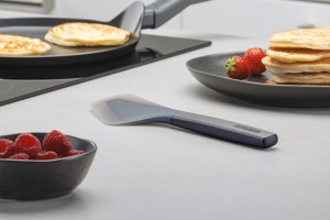 Fackelmann Flexiwender 29 cm NegruGri Silicon Rezistent la Temperaturi Ridicate - Img 2