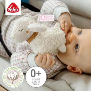 Fehn Mini-Sheep NATURE - mini jucarie de prindere din bumbac organic (organic) pentru a suna, simti, juca cu un animal de plus moale si dragalas - un insotitor loial pentru bebelusi si copii mici de la 0+ luni - Img 3