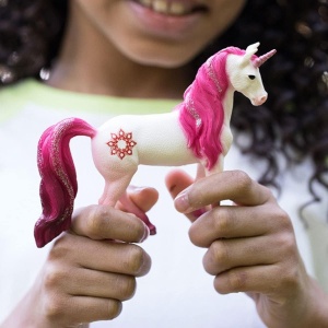 Figurina Unicorn Mandala Schleich BAYALA 14x3x11 cm, Detalii Argintii, Mane Fucsia - Img 2