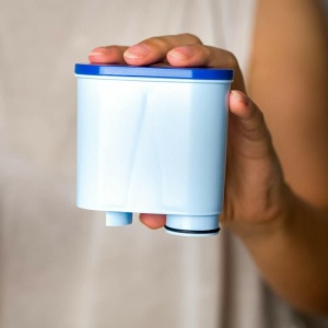 Filtru de apa Aquafloow compatibil cu Philips AquaClean CA690310, reduce calcarul - Img 4