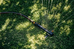 Fiskars Gartenschlauch XL X-series 50m Rosu UV si Frost Protejat - Img 4