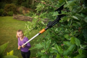 Foarfeca pentru crengi Fiskars QuikFit 1001410 pentru lemn uscat si dur negruportocaliu - Img 4