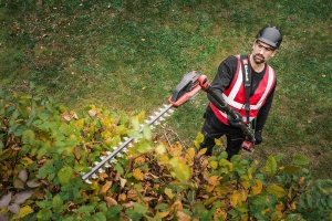 Foarfeca telescopica pentru gard viu Einhell GP-HH 1850 Li T BL-Solo, motor fara perii, lungime ajustabila 220-290 cm - Img 4