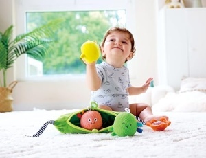 Hape Kleine Erbsen-Freunde Jucarie Sensoriala pentru Copii Texturi si Sunete - Img 4