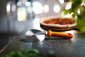 HENDI Pizzaschneider Heavy-Duty Pizzaroller Lama din Otel Inoxidabil Maner Polipropilena Orange - Img 4