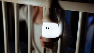 Lampa de veghe copii si bebelusi BEABA lumina blanda functie lanterna autonomie 90 ore roz - Img 6