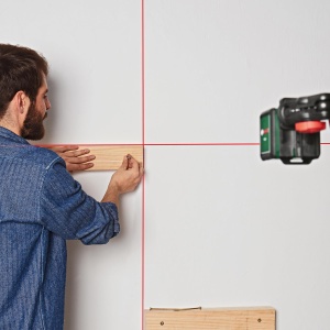 Laser cu linii incrucisate Bosch Quigo cu clema universala MM 2 (aliniere simpla si precisa cu pozitionare flexibila a sculei datorita clemei, in cutie) - Img 6