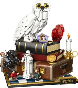 LEGO Harry Potter 76466 Set Colectie 25 Ani 1571 Piese Figurina Hedwig si 3 Minifigurine - Img 10
