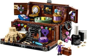 LEGO Wednesday 76785 Koffer Bauberset cu Enid Minifigur si Accesorii Creative - Img 10