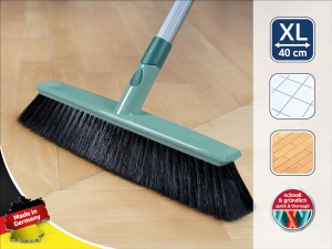 Matura Leifheit Allround Xtra Clean 40 cm cu peri X, Matura cu peri din fibra de plastic, Matura cu conexiune cu maner inclinat, Cap de matura fara maner, Maturatoare cu sistem de clic - Img 3