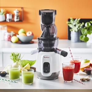 MOULINEX Ultra Juice Juicer pentru suc rece 2 filtre Sticla de baut 600 ml extra lata 85 mm Program automat Easy Clean Juicer pentru fructe si legume intregi, silentios, 200 W, ZU600110 - Img 9