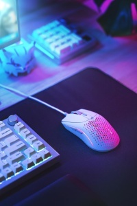 Mouse gaming Glorious Model O 2 59g 26000 DPI RGB Alb - Img 6