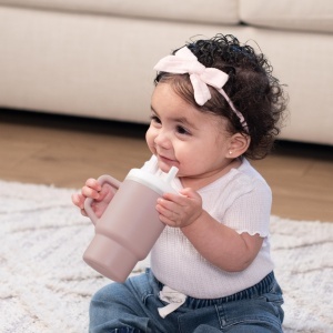 Pahar pentru copii Infantino My 1st Tumbler, 255 ml, cu maner si pai - Img 2