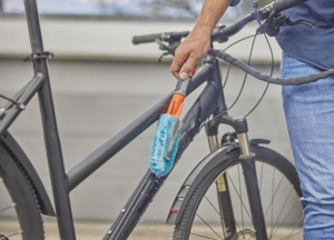 Perie de curatare Gardena Cleansystem 18848-20, cu burete detasabil, pentru biciclete si carucioare - Img 2