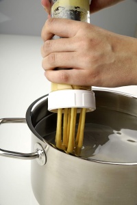 Presor de Biscuiti Dr. Oetker cu 16 Forme si 6 Tulle, Plastic, AlbGri - Img 5