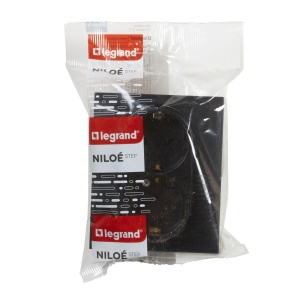 Priza dubla LEGRAND Niloe Step 398210 pentru montaj incastrat 16A culoare antracit - Img 4