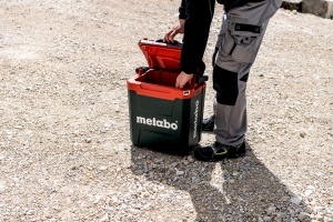 Racitor portabil Metabo KB 18 BL, 18V, capacitate pentru sticle de 1.5L, motor fara perii - Img 3
