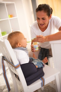 roba Booster Seat - Scaun mobil gonflabil pentru copii cu panouri laterale ridicate - Scaun de inaltare flexibil pentru acasa si in deplasare - Img 2